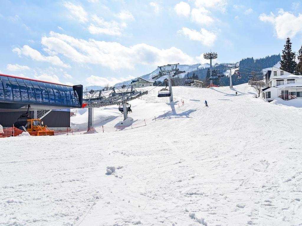 Sports Plaza Shirakaba Hotel Токамачи Екстериор снимка